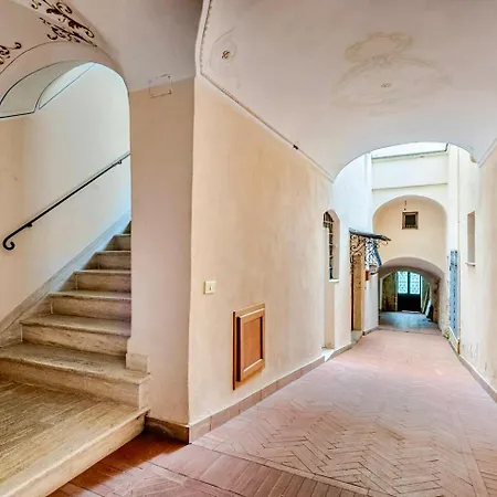 Apartamento La Finestra Sul Corso - Dimora Nel Borgo *